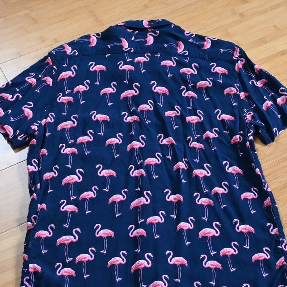 Men's Adam Levine Flamingo Print on Navy Button Down Short Sleeve Size M Unisex - Picture 10 of 15